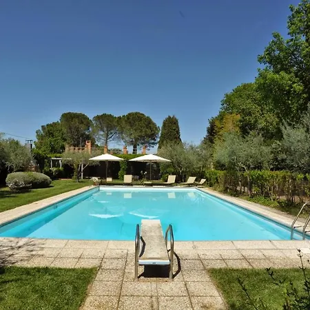 Vila Sleeps 18 Pool Wifi *